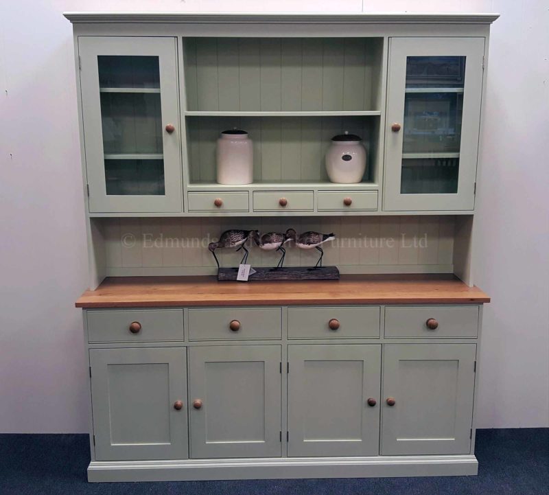 Plain Painted 6ft Kitchen Dresser. with spice racks , oak top and matching oak knobs. various colour and handle options available