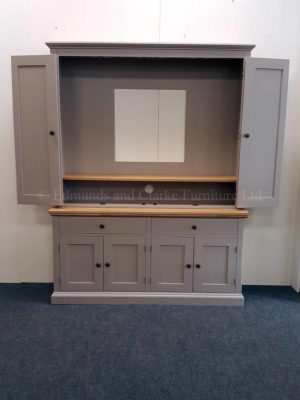 Edmunds painted TV Media Cupboard. 2 large drawers and 4 cupboards below for storage. 10 colours available and can colour match too