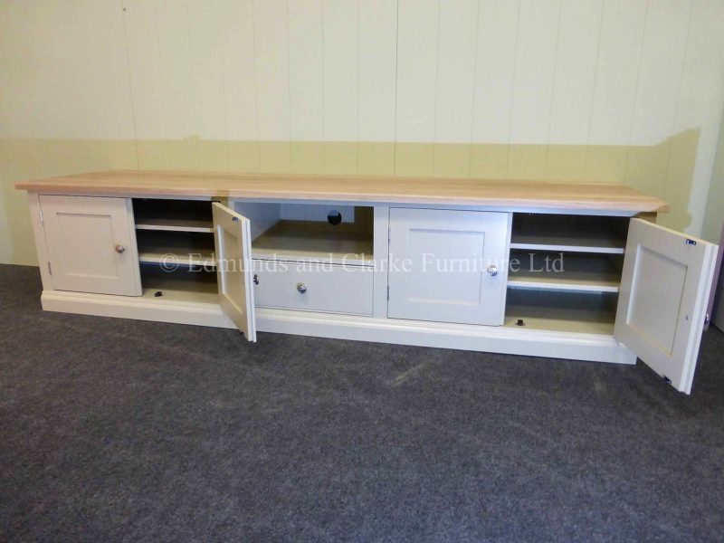 Bespoke tv entertainment stand painted with oak top