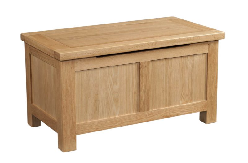 dorset oak blanket box with stay up lid and panelled sides